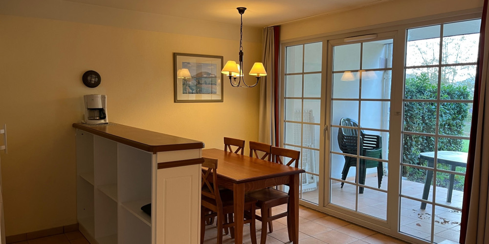 appartement à UHART CIZE (64220)